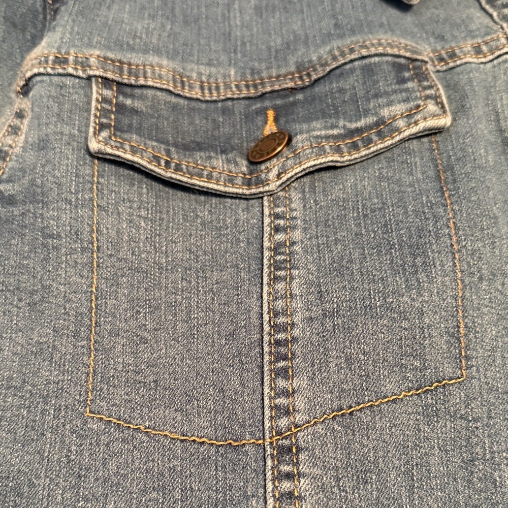 Woman’s Blue Denim Jacket - Picture 6 of 11